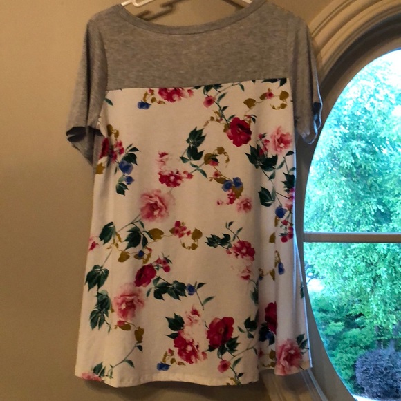 Floral T Shirt - Picture 2 of 6